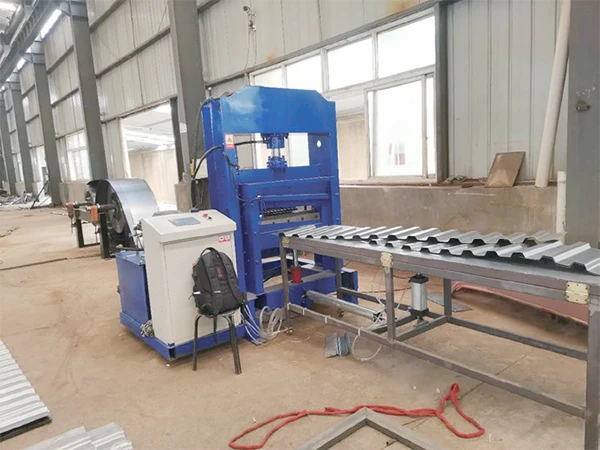 Meaisín Foirmithe Boird Roctha Leathleantóra CNC
